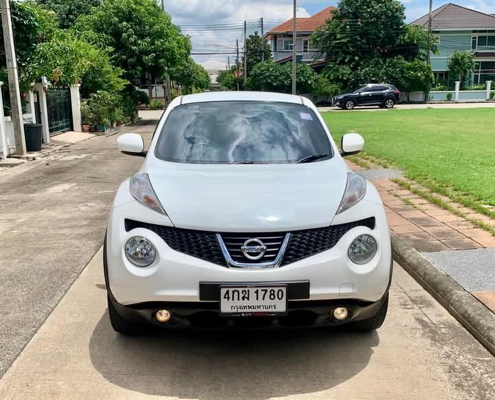 Nissan Juke ปี 2015 สีขาวสวย 3