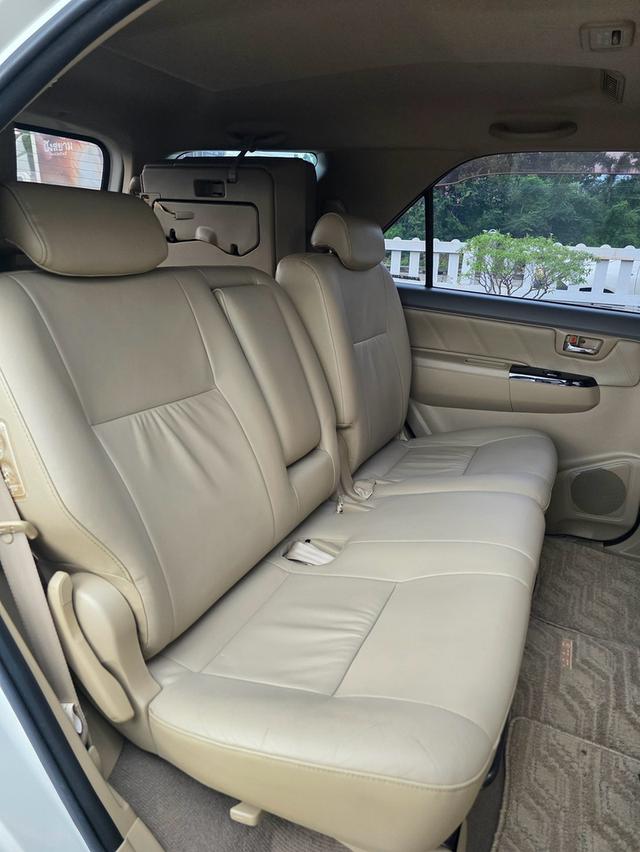 Toyota Fortuner 3.0 V VSC สีขาว ปี 2013 ไมล์ 140,000 กม. รูปที่ 13