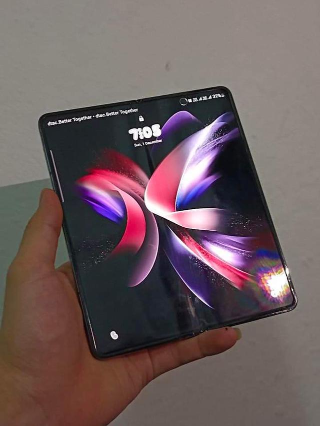 Samsung Galaxy Z Fold 4 ใช้งานได้ปกติครับ 3