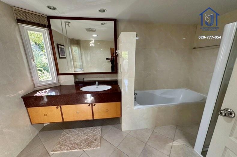 ขายบ้านเดี่ยว 2 ชั้น หมู่บ้านพัฒนาการ 100.04 ตารางวา หลังมุม ซอยพัฒนาการ 30  ใกล้ทางด่วนและรถไฟฟ้า 9