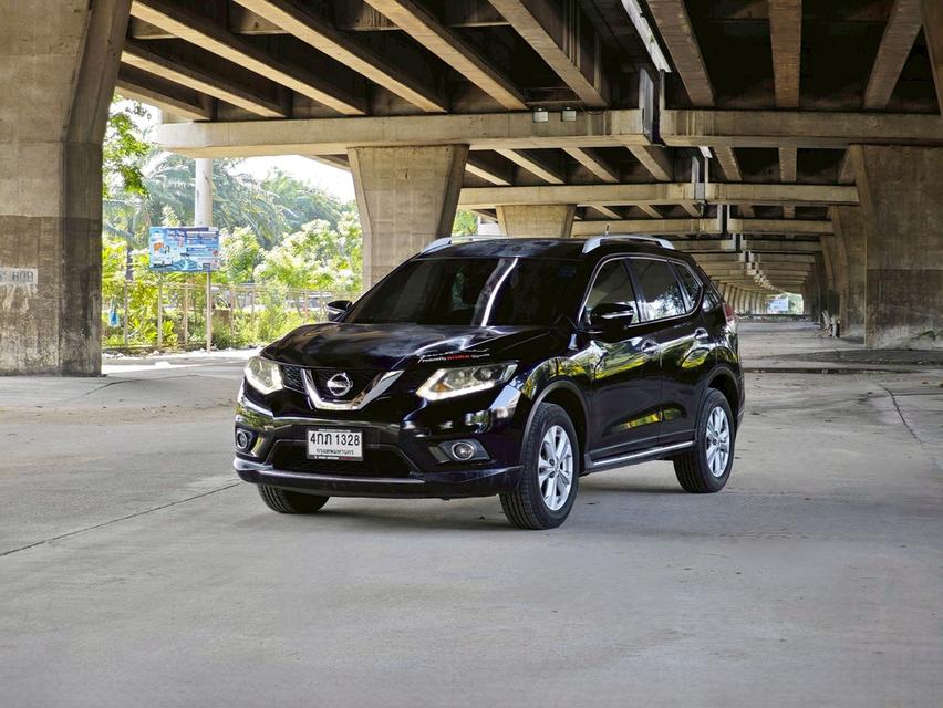 ขายรถ nissan  X-Trail 2.0V 4WD ปี 2015 สีดำ เกียร์ออโต้ 3