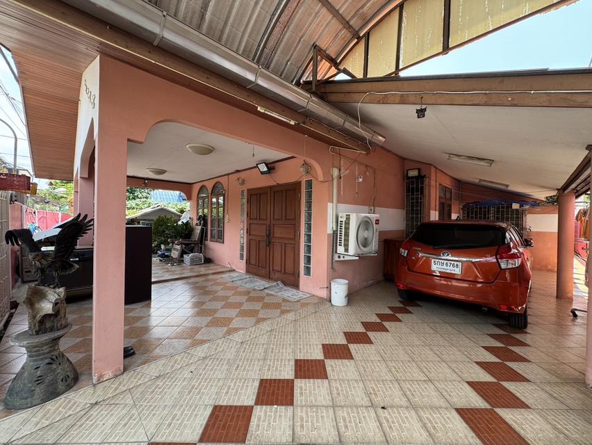 บ้านเดี่ยวหมู่บ้านสุขนทีวิลล่า ลาดปลาเค้า62 ถ.รามอินทรา บางเขน กรุงเทพ 5