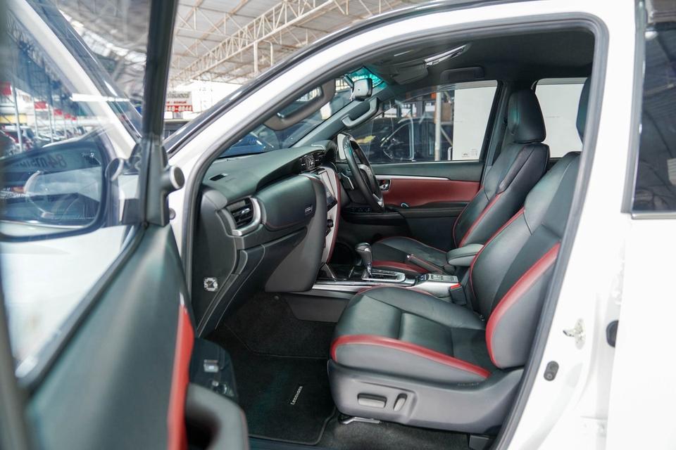 2021 TOYOTA FORTUNER 2.4 LEGENDER AT รูปที่ 17
