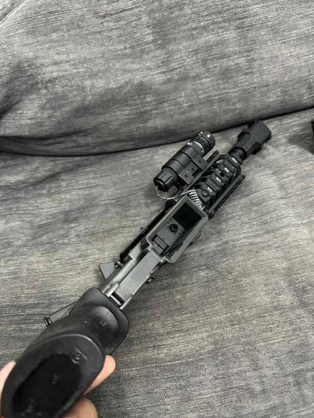 บีบีกันไฟฟ้า ระบบปกติ แมก 3 ตัว ติดเลเซอร์ รูปที่ 6