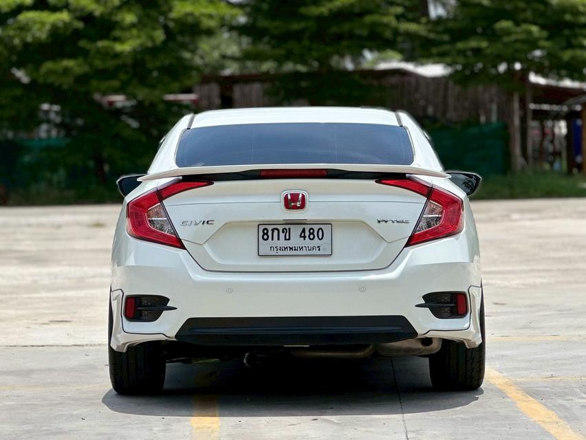 รหัสรถ PAT480 Honda Civic FC 1.8 E สีขาว ปี 2018