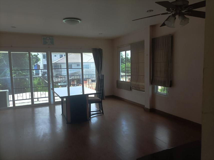 ขายบ้านด่วน ราคาถูก ม.เมืองเอก 2 หลัง 9