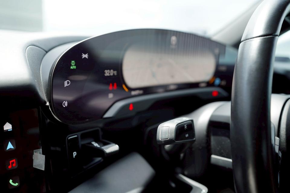 ขายรถ Porsche Taycan Base  5