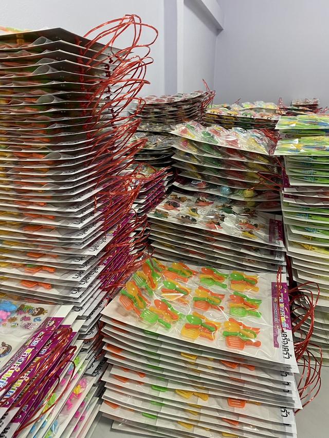 ของเล่นตอกแผง แผงละ12ชิ้น ของเล่นโบราณ