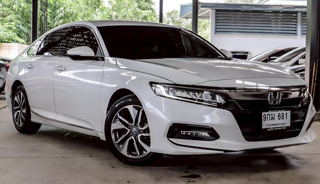 HONDA ACCORD 1.5EL TURBO 3