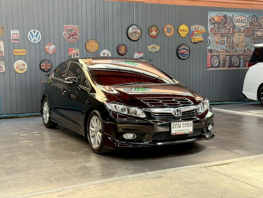 HONDA CIVIC FB 1.8 EL ปี2013 ออพชั่นแน่นเต็มคัน ตัวท็อปสุดในรุ่น พร้อมใช้งาน