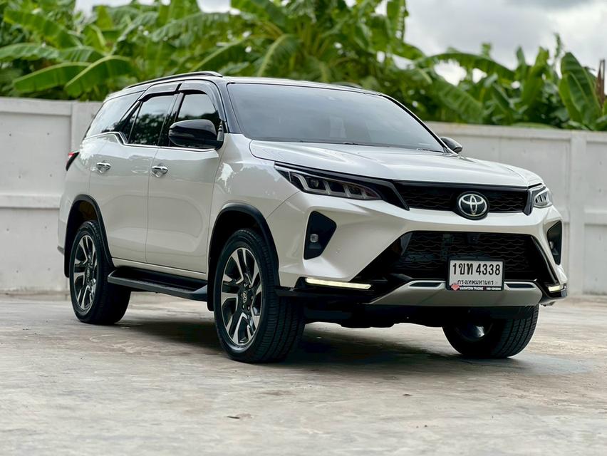 TOYOTA FORTUNER 2.8 LEGENDER BLACK TOP 4WD ปี 2020 โฉม ปี15-ปัจจุบัน 