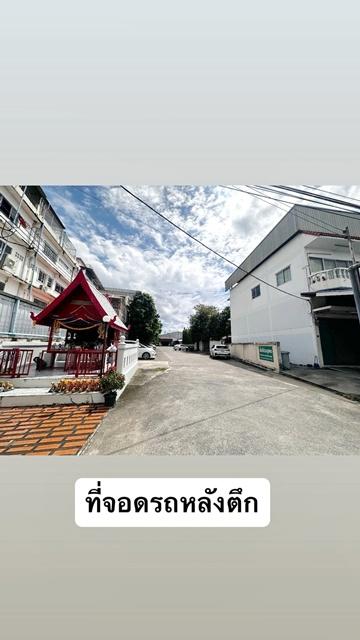 ถ.พระราม5 1.37กม.บนถ.ราชพฤกษ์ ไม่มีค่าเซ้ง! ให้เช่าอาคารพาณิชย์ 4.5ชั้น นครอินทร์ พร้อมดาดฟ้า 5นอน 280ตร.ม. ร้านกาแฟ MRT 6