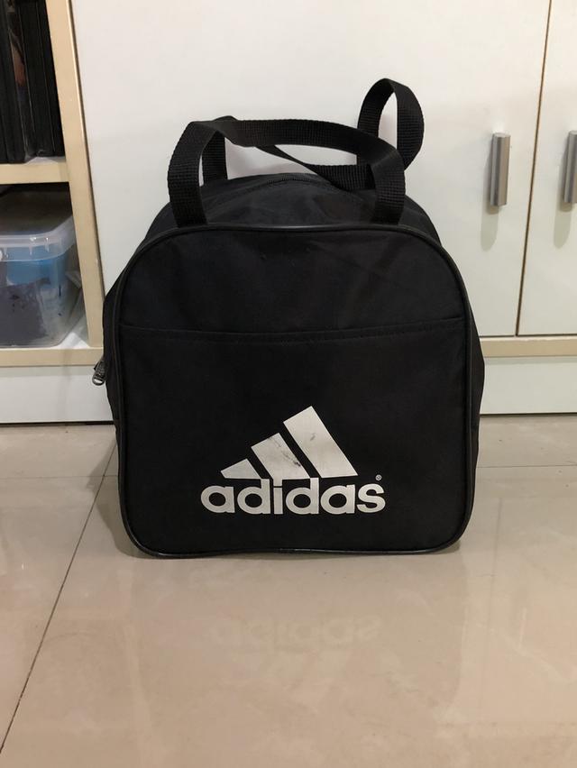 กระเป๋าถือสภาพใหม่ พร้อมส่ง