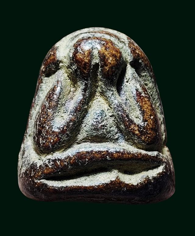 พระปิดตาเนื้อผงว่านเก่าค่ะ