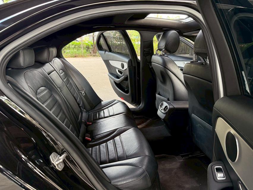 ขายรถ Benz C250 AMG W205  ปี 2015 สีดำ เกียร์ออโต้ 10