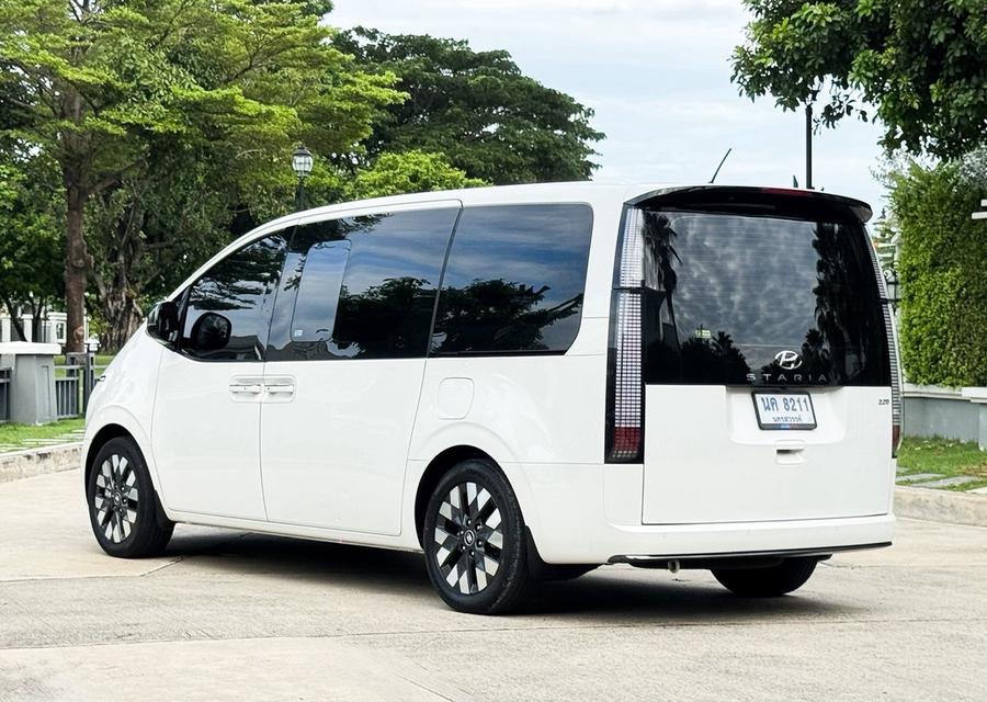 (แจ้งรหัสรถ AVA8211) 🇰🇷 Hyundai Staria PREMIUM 2.2 Top สุด ปี 2023 รูปย่อยที่ 4