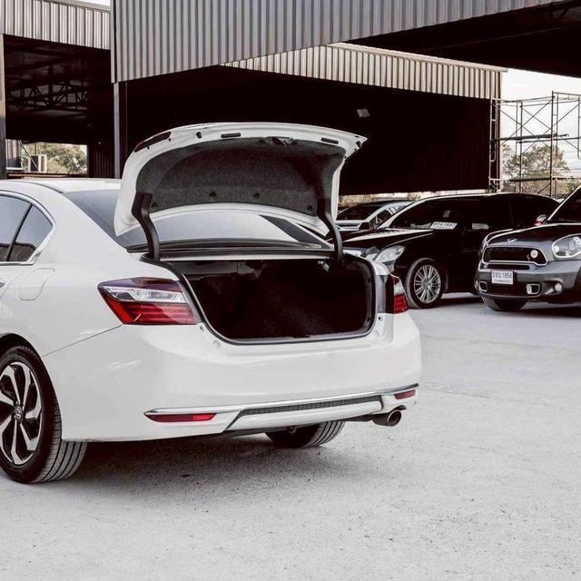 (แจ้งรหัสรถ 67GG73 ) #Honda #Accord 2.0E ปี 2018 รูปที่ 14