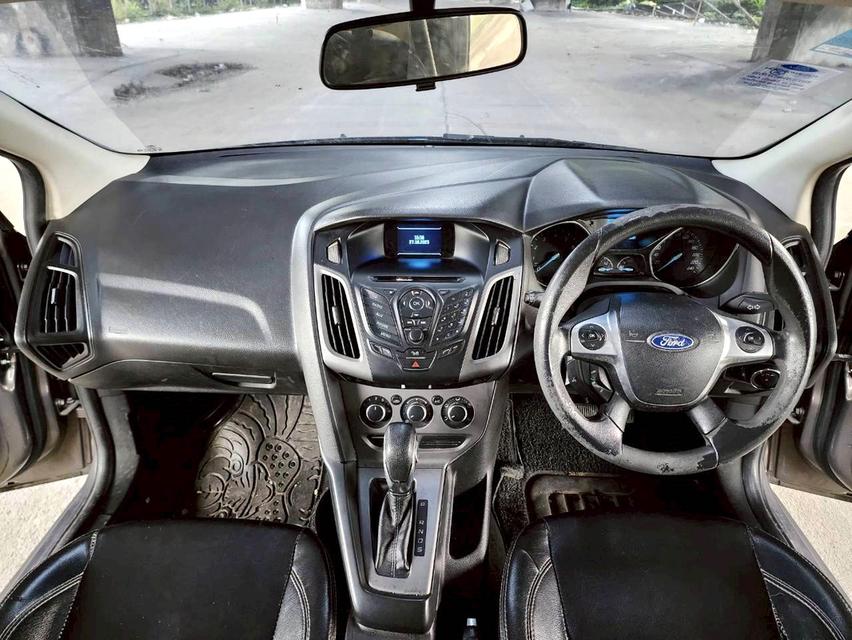 ขายรถ Ford Focus 1.6 Hatchback ปี 2013 สีน้ำตาล เกียร์ออโต้ 13