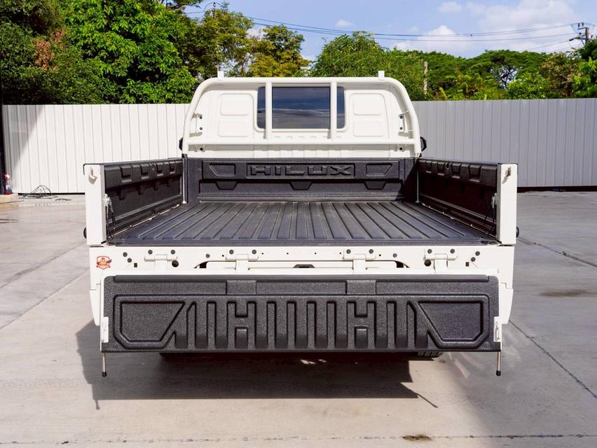 Toyota Hilux Champ 2.7 SWB ปีจด 2025 2