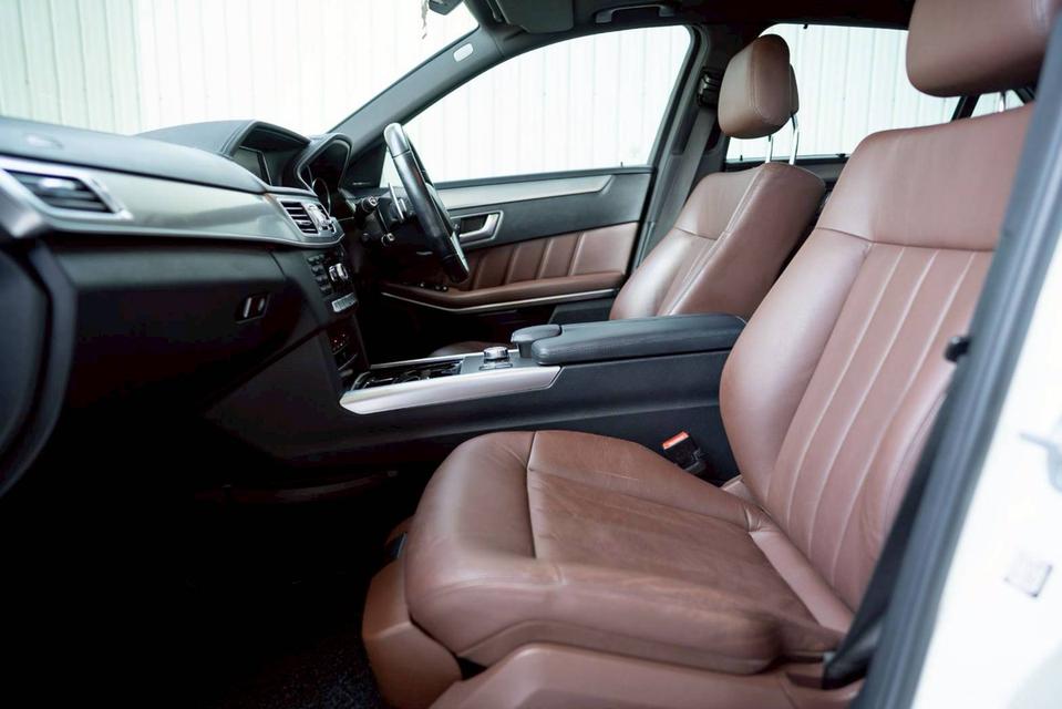 Benz E300 Bluetec Hybrid ปี15 13