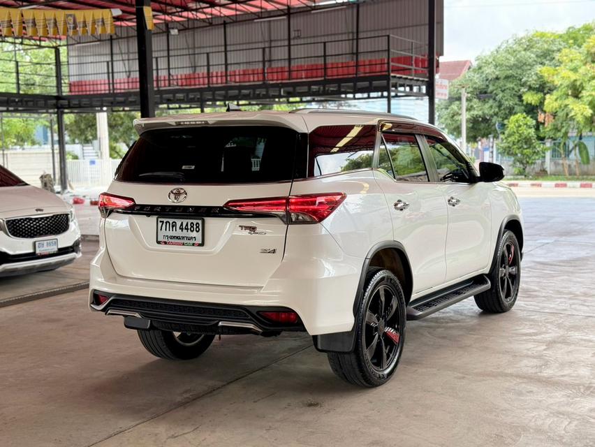 TOYOTA FORTUNER 2.4 V ปี 2017 รูปที่ 5