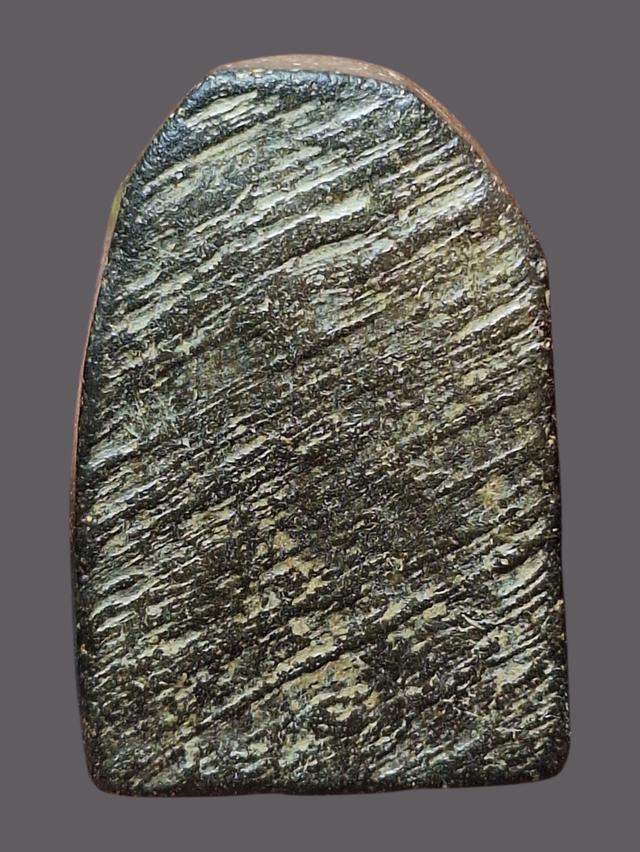 พระซุ้มกอพิมพ์ใหญ่ กรุวัดบรมธาตุ รูปที่ 4