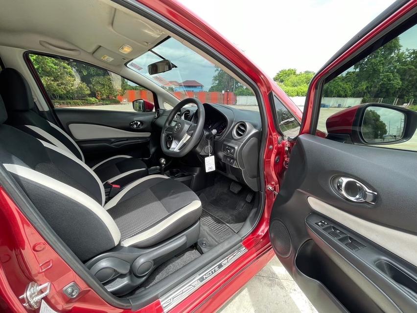 Nissan Note 1.2V ปี 2017 AT สีแดง รูปที่ 9