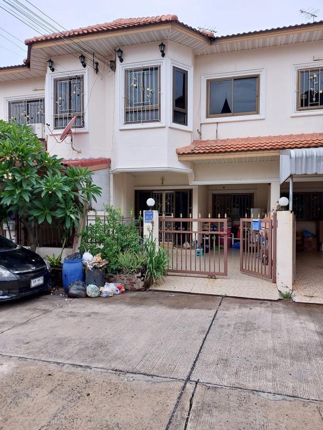 บ้านทาวน์โฮม2ชั้น 3ห้องนอน 2ห้องน้ำ 1