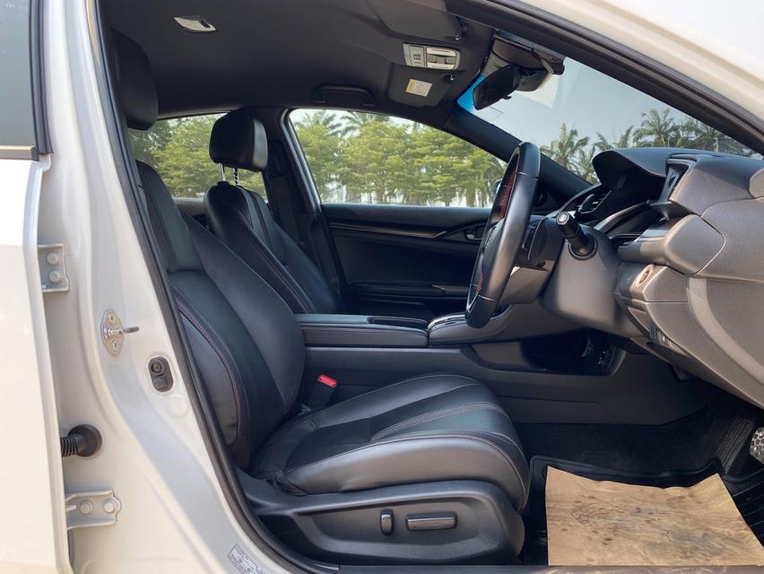 Honda Civic 1.5 FK Turbo RS Hatchback ปี2019 รูปย่อยที่ 4