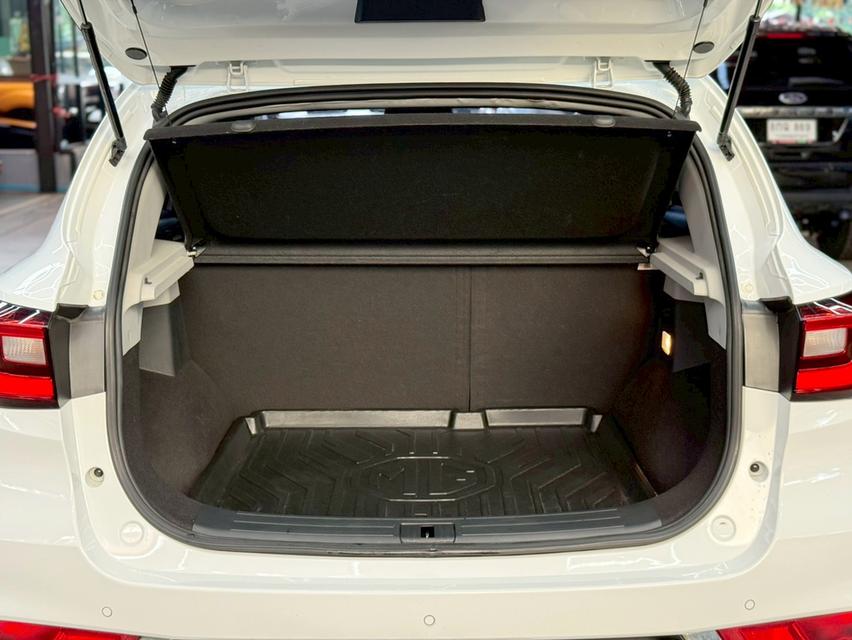 MG ZS 1.5 X+ SUNROOF ปี2019 ออฟชั่นแน่นจนล้น สภาพป้ายแดง ตัวท็อปสุดในรุ่น 14