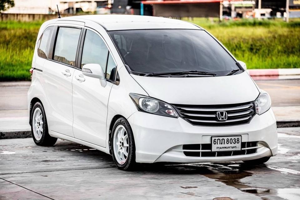 Honda freed 1.5 SE สีขาว ปี 2012 ประตูไฟฟ้า รหัส 12AT8038 3