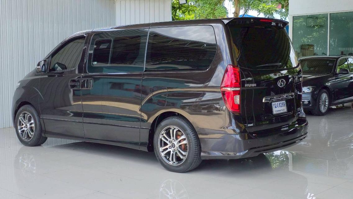 ขาย Hyundai H1 2.5Deluxe ปี19 5