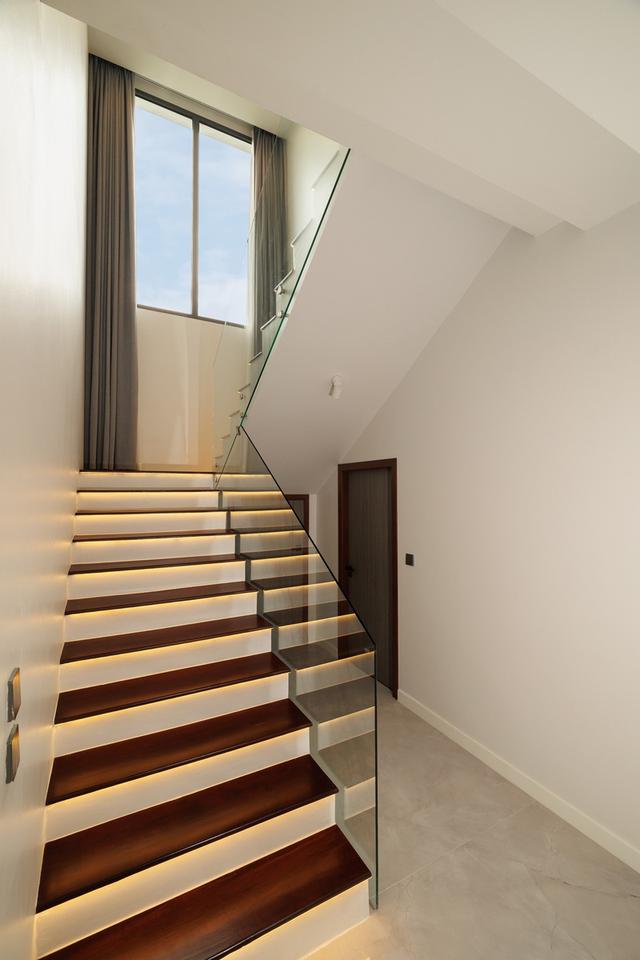 🏡 ขาย Pool Villa 2 ชั้น 🏊‍♂️ 4 ห้องนอน 🛏️ 5 ห้องน้ำ 🚿 พร้อมสระว่ายน้ำในตัว ✨ ราคา 19.9 ล้านบาท 💰🔥 จองเลย 6