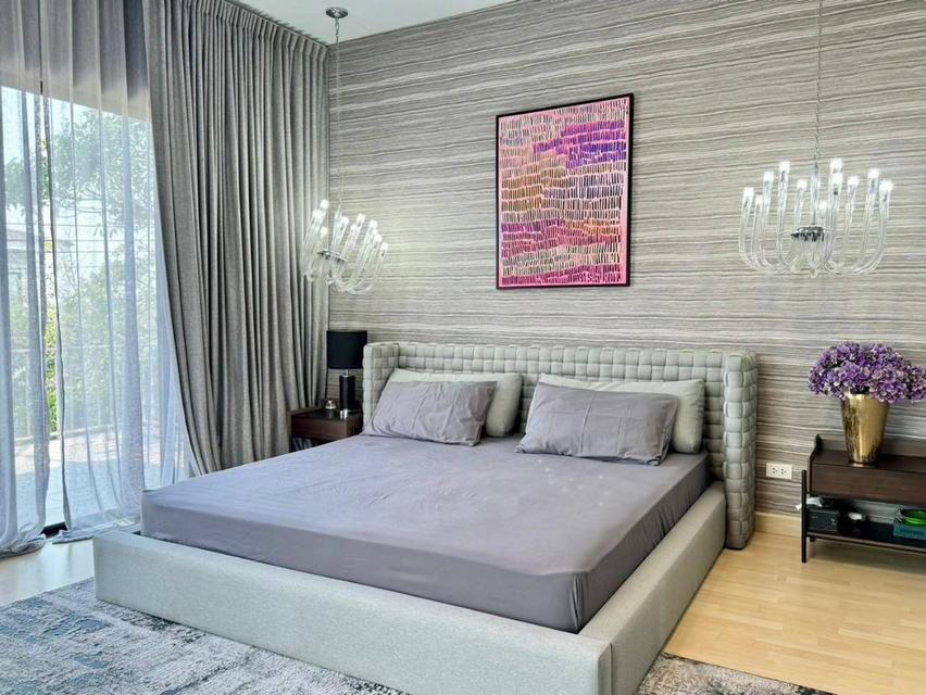 Executive Designer Home Near Bangkok — Elegant & Convenient 14