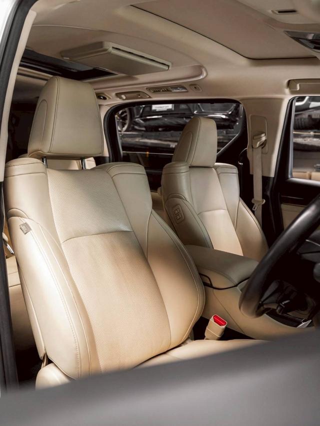 รหัสรถ 67GG4004 TOYOTA ALPHARD 2.5 HYBRID E-FOUR ปี 2018 9