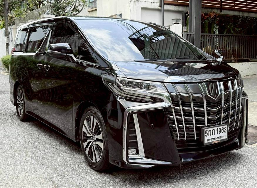 Toyota Alphard SC Package ปี 2017