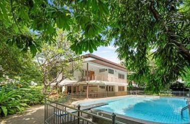 ขายบ้านพร้อมที่ดิน ย่านสุขุมวิท ใกล้ BTS ทองหล่อ 2