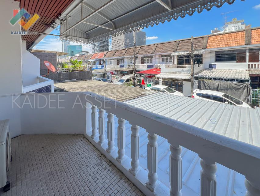 หมู่บ้านไพโรจน์ | ทาวน์เฮ้าส์ ซอย บางนา-ตราด 27 ติดห้าง! 12