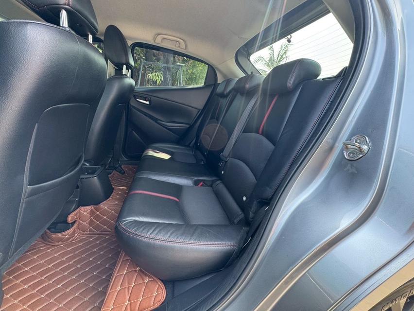 Mazda2 1.3 Hight Plus Top ปี2016 AT สีเทา รูปที่ 10