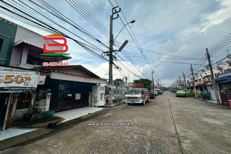 ทาวน์เฮาส์ หมู่บ้าน ทองสถิตย์วิลล่า 6 เนื้อที่ 23.8 ตร.ว ซอยสายไหม 78 แขวงสายไหม เขตบางเขน กรุงเทพมหานคร 2
