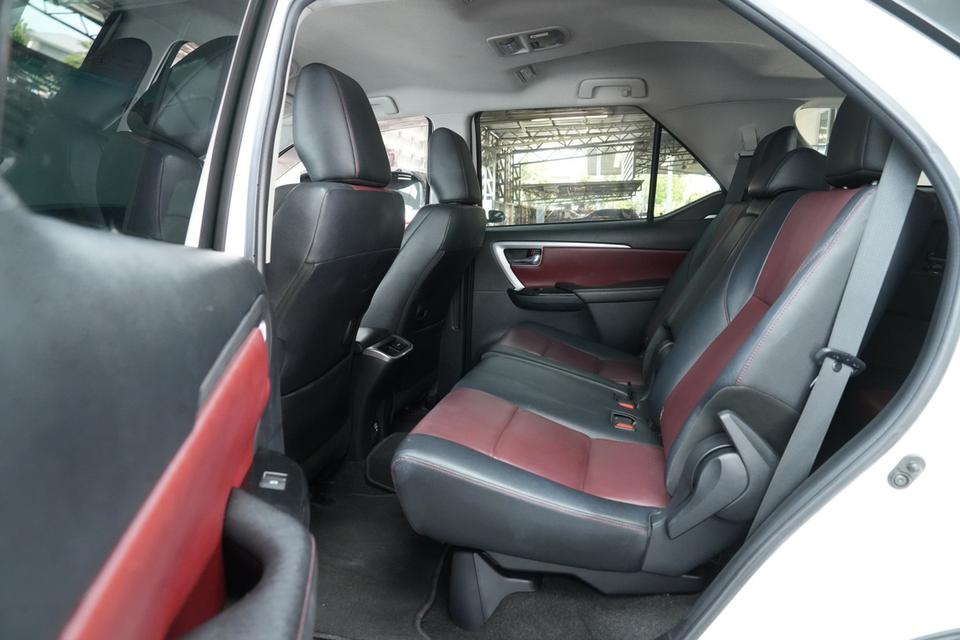 #Toyota🚗 2019 Toyota Fortuner 2.8 TRD Sportivo Black-Top 4WD รูปที่ 14