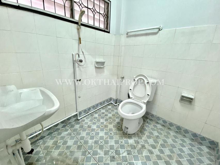 ทาวน์เฮ้าส์ หมู่บ้านเจริญสุข 2 (เวฬุวนาราม) ถนนสรงประภา เขตดอนเมือง 9