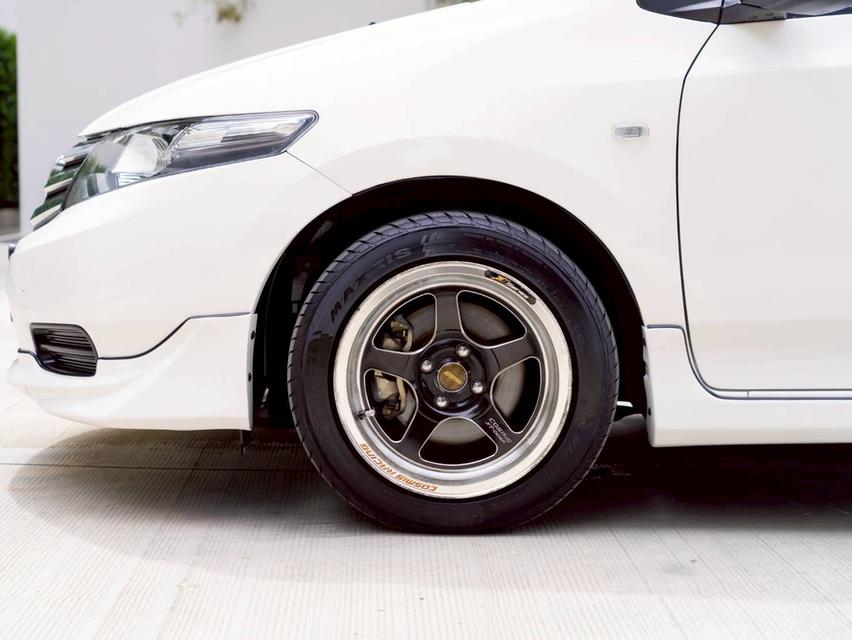 Honda City 1.5V ปี จด 2013 ประกันเครื่องเกียร์3ปี/ 30,000 km 6