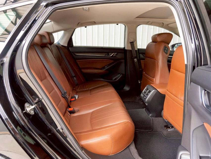 ขาย Honda Accord 2.0Hybrid Tech ปี20 16