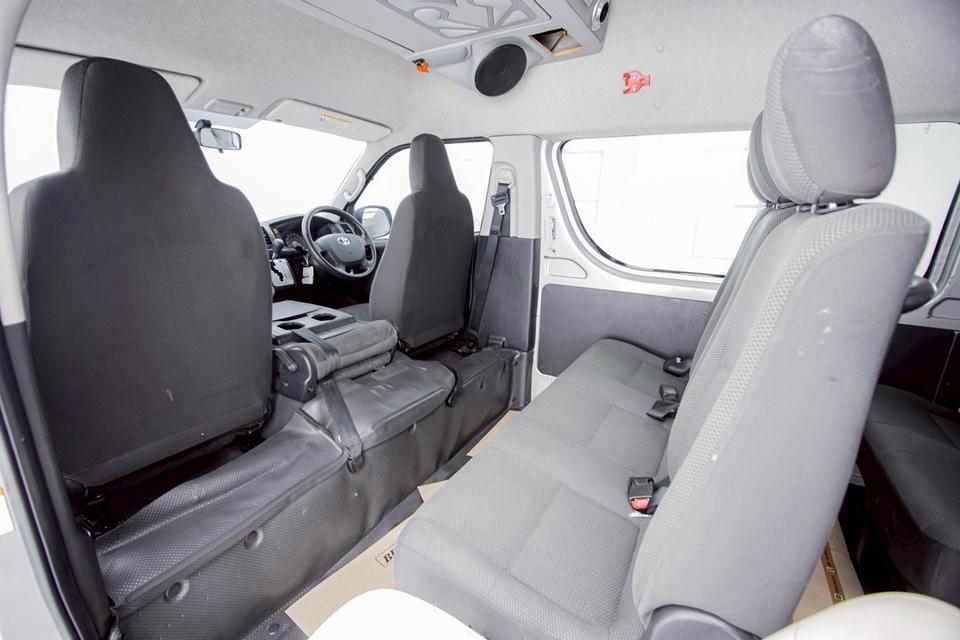 รหัสรถ 1D887 COMMUTER 3.0 D4D at 6