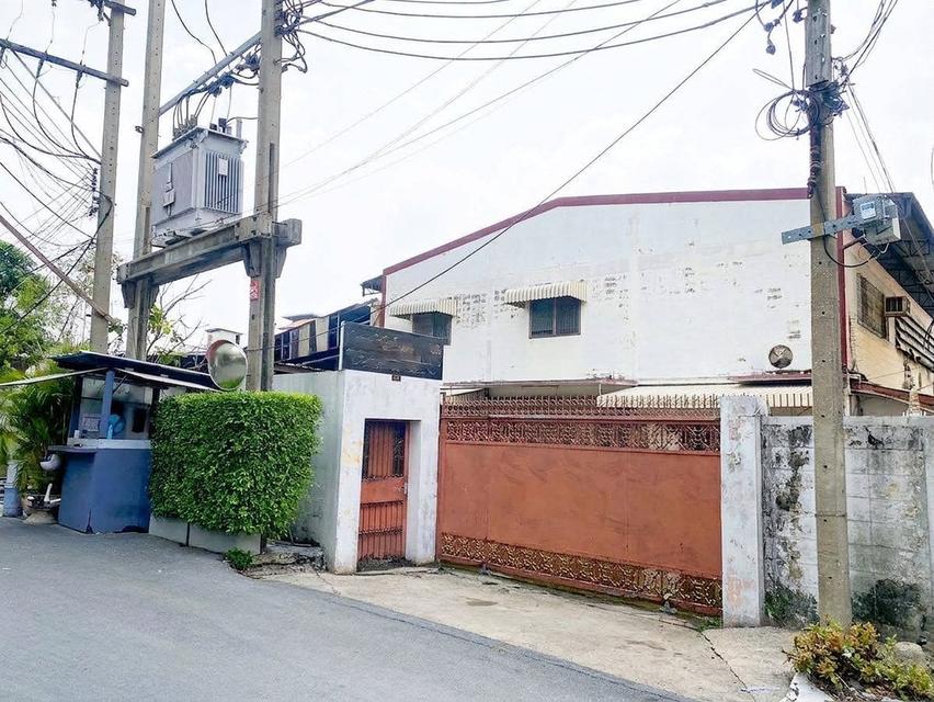 ที่ดิน ขายที่ดินทำเลทอง พัฒนาการ 20 ขนาด 358 ตร.ว. ใกล้ สถานีแอร์พอร์ตเรลลิงก์รามคำแหง 1