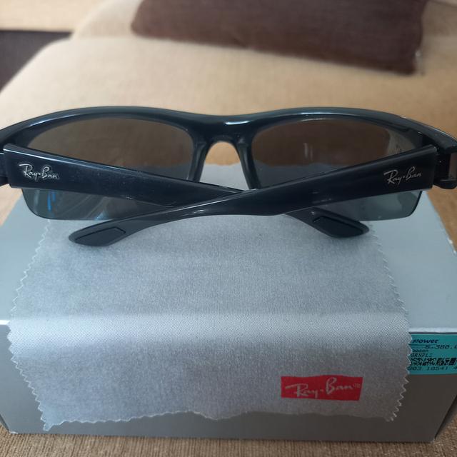 แว่นตากันแดดเรย์แบน รุ่น RB4173 เลนส์พลาสติก Luxottica สีเทา-เขียว รูปที่ 10