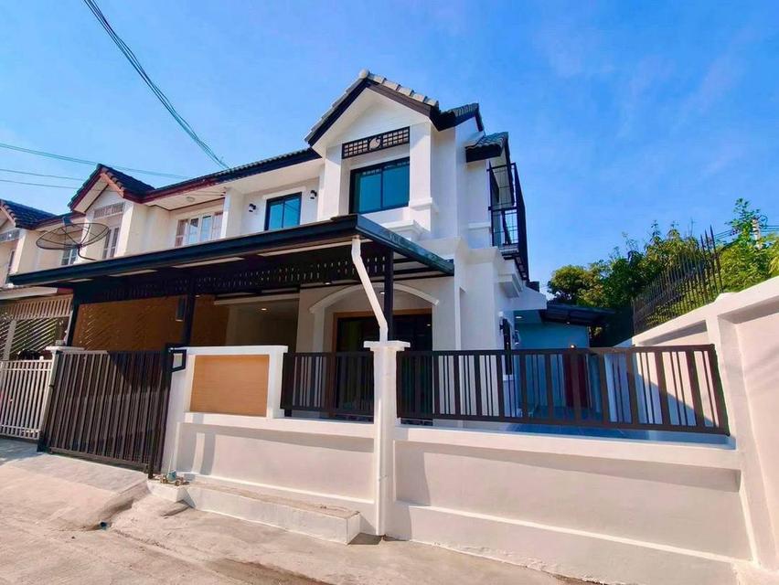 ✨หมู่บ้านอักษรา บางบัวทอง✨ทาวน์เฮาส์ 2 ชั้น หลังมุม ใกล้รถไฟฟ้า MRT แยกบางพลู ตกแต่งใหม่พร้อมอยู่ 2