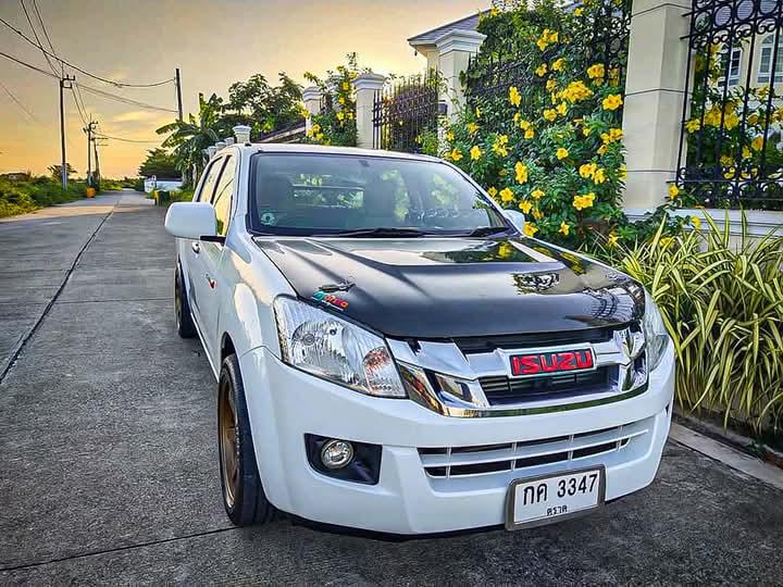 Isuzu D-Max แต่งครบ