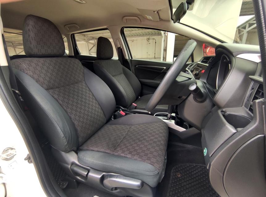 รหัสรถ CAT9304 2015 HONDA JAZZ 1.5S 12